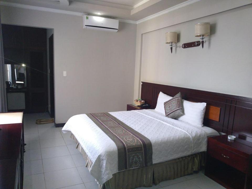 Holiday Hotel Hai Phong Buitenkant foto